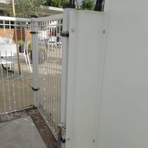 cmc recinzioni-cantiere peschiera del garda-Recinzione modello foro quadrato